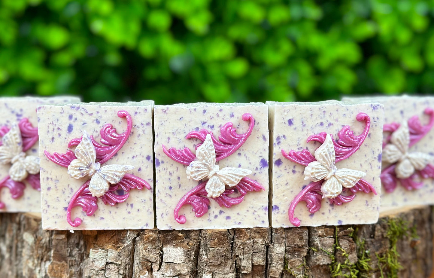 The Arabesque Butterfly (Garden Party Collection, limited)(Garden Party Collection)