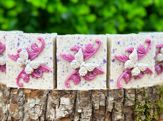 The Arabesque Butterfly (Garden Party Collection, limited)(Garden Party Collection)