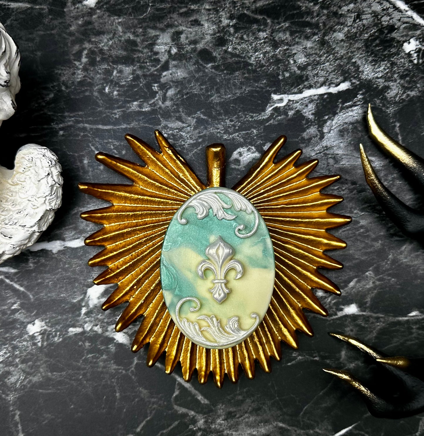 Fleur (Victorian Goth)