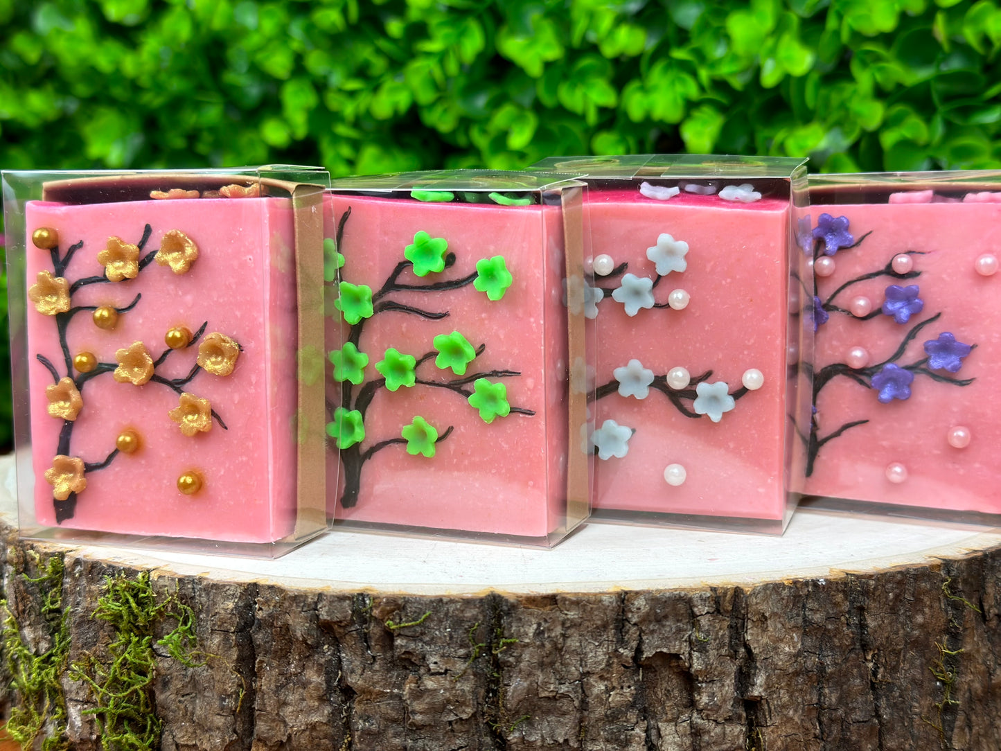 Sold out ~ Gallery Blooming Tree (Garden Party Collection, glow in the dark)