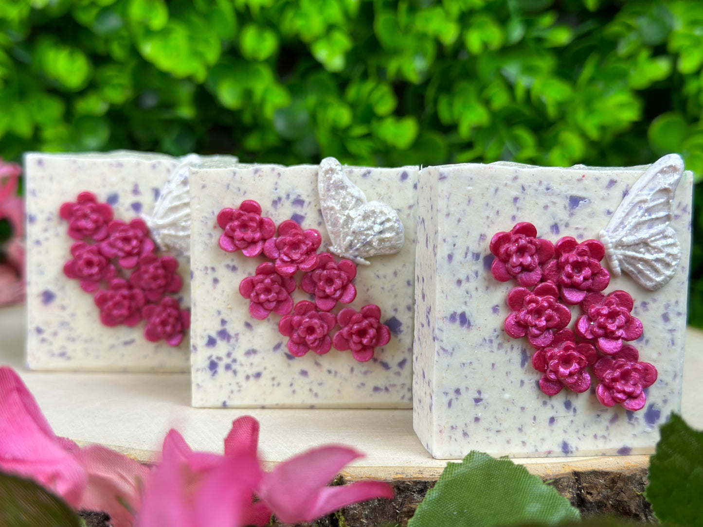 Soap Gallery Red Flower Butterfly (Garden Party Collection, limited) (Garden Party Collection)